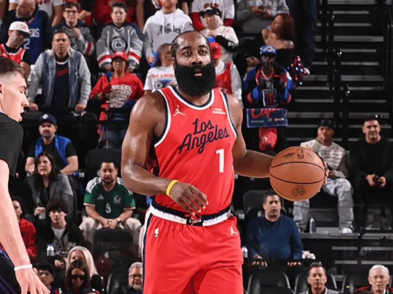 哈登1767抢断超伊格达拉！快船112-104湖人，历史第20位里程碑