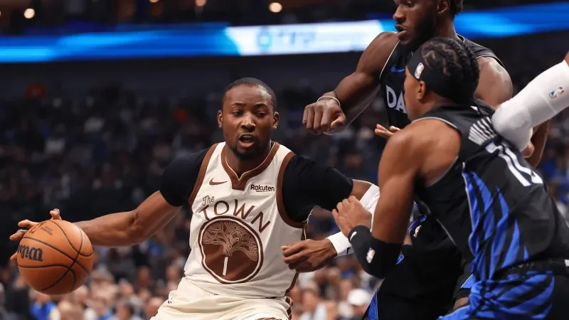 刚解冻又倒下！库明加10分钟高效10分后伤退，勇士锋线再告急